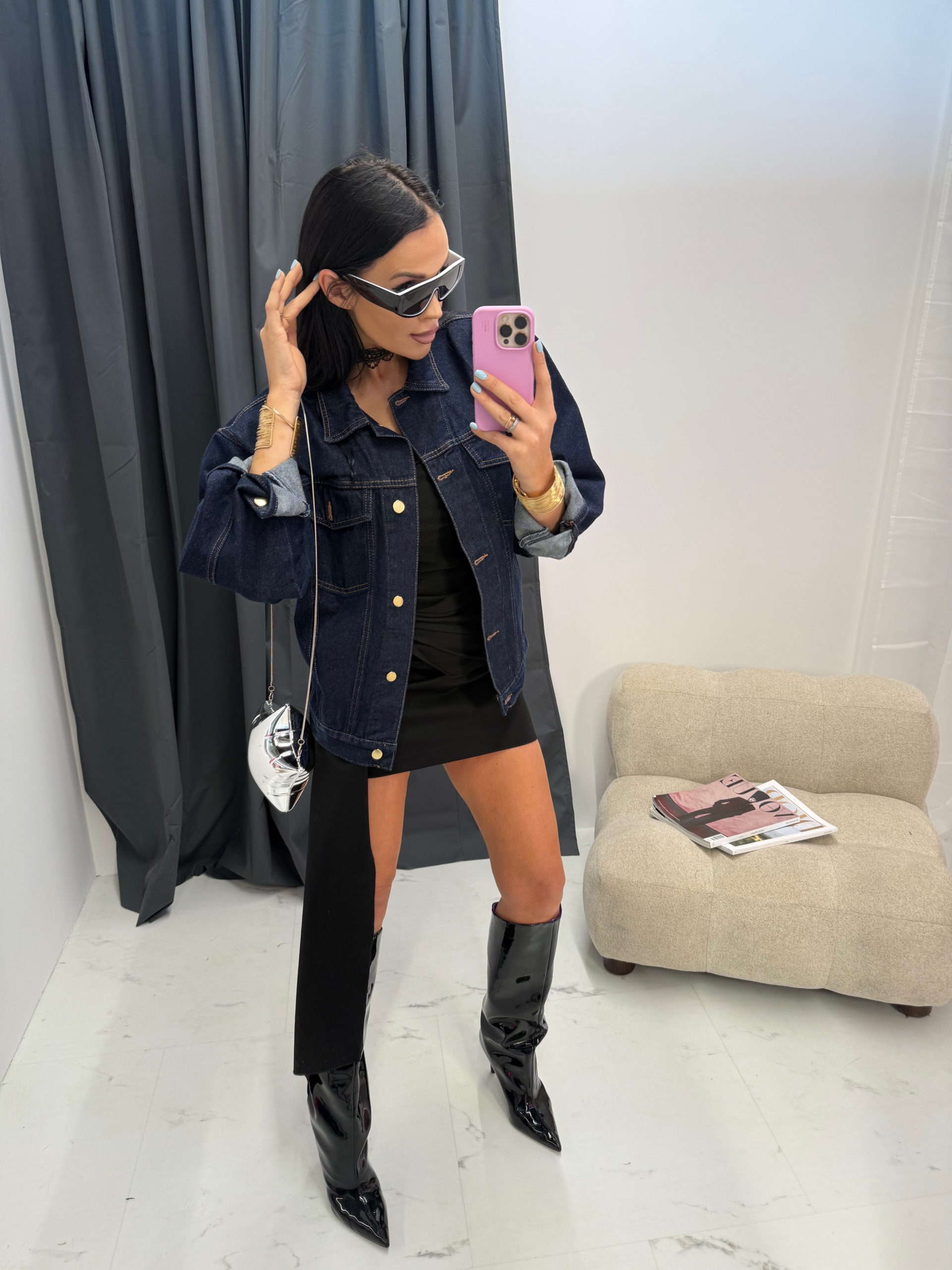 Facetune_05-10-2025-12-48-58