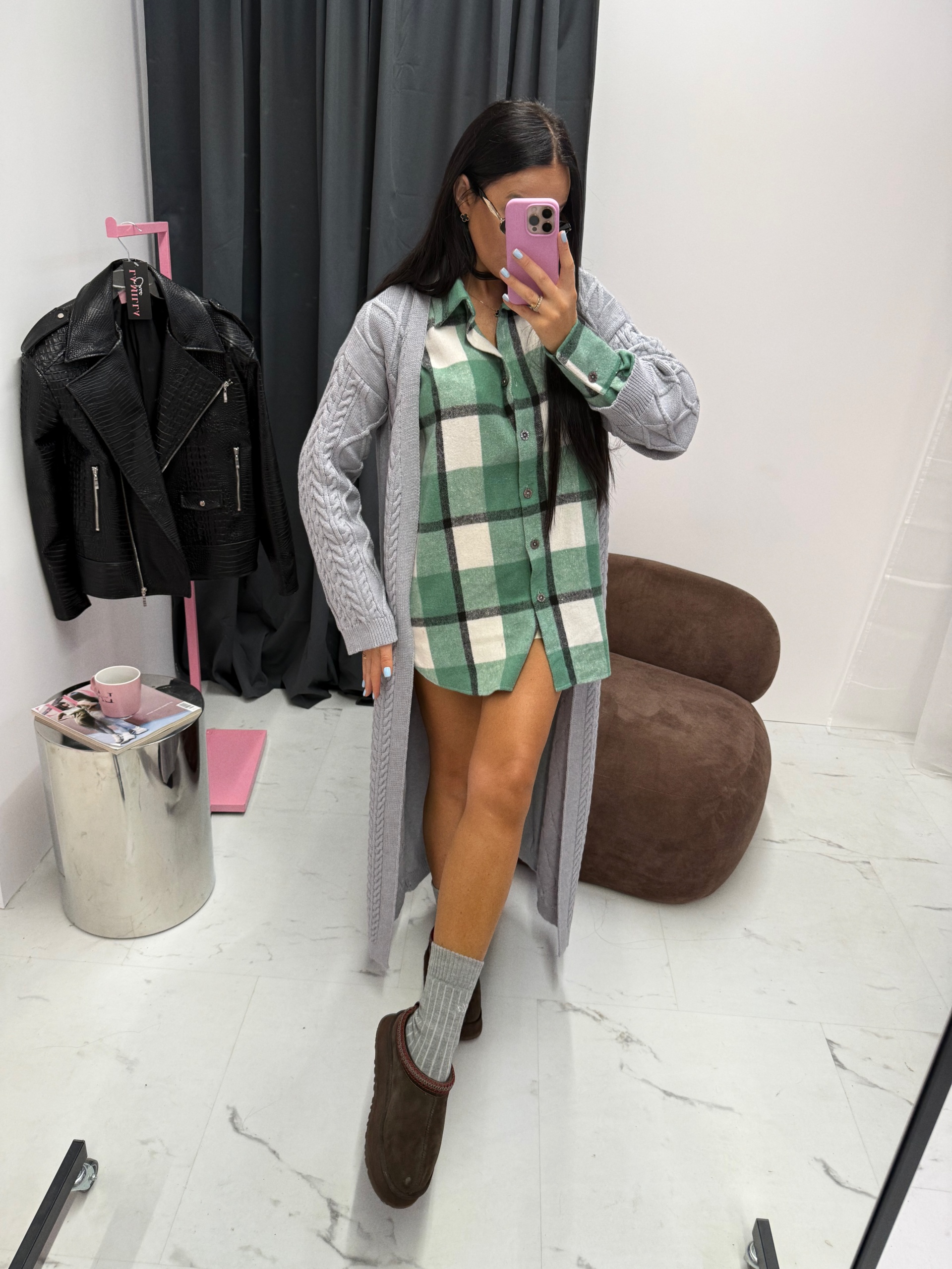 Facetune_10-10-2025-12-56-29